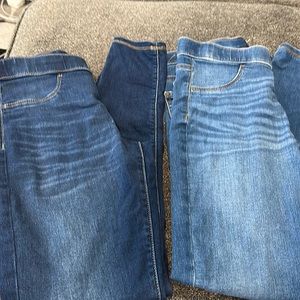 2 pairs of girls size 16 jeggings SO brand